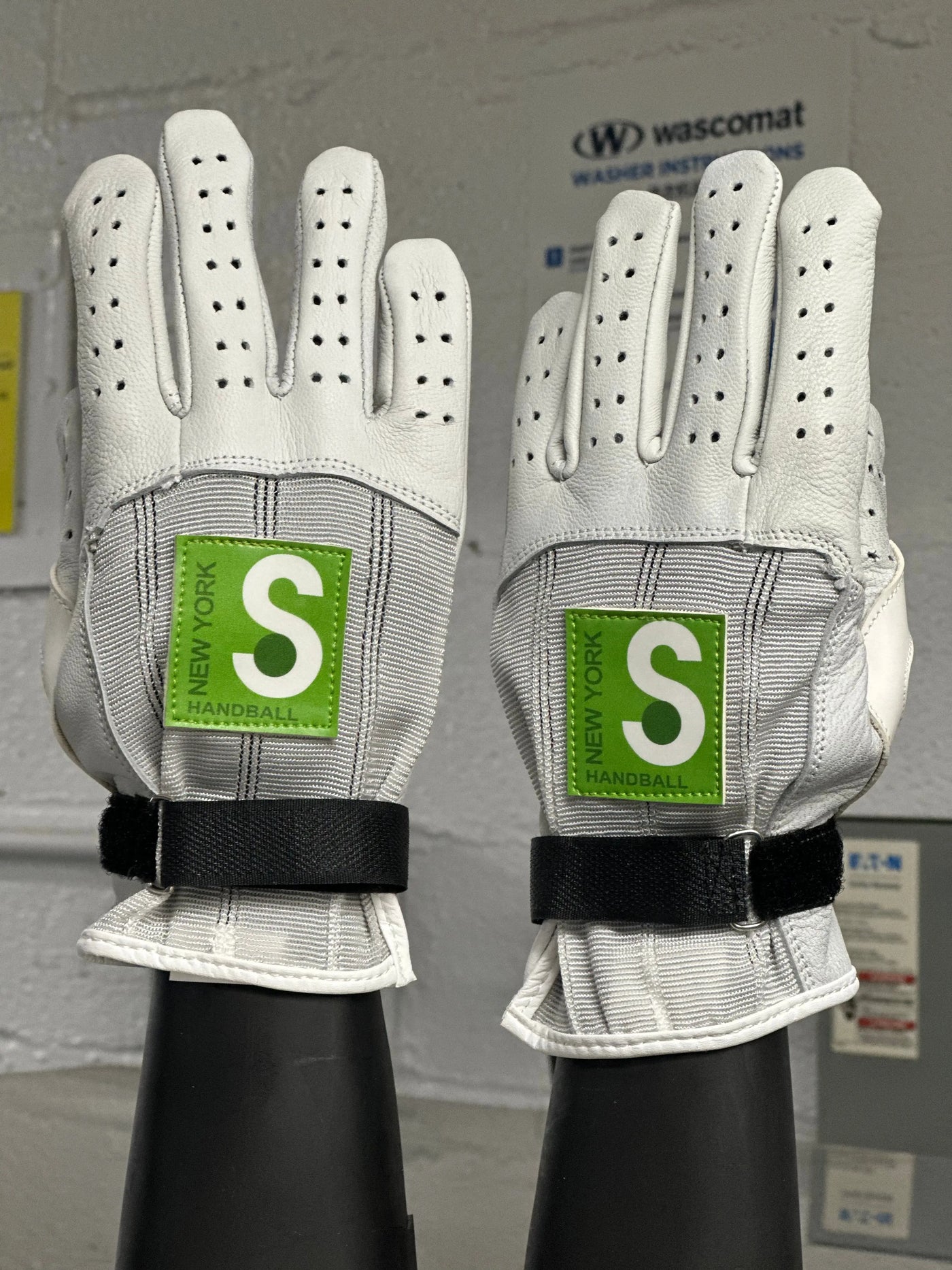 Buy White Non-Padded Gloves Store York Sports - Handball Gloves – Sports Best Corp New Online